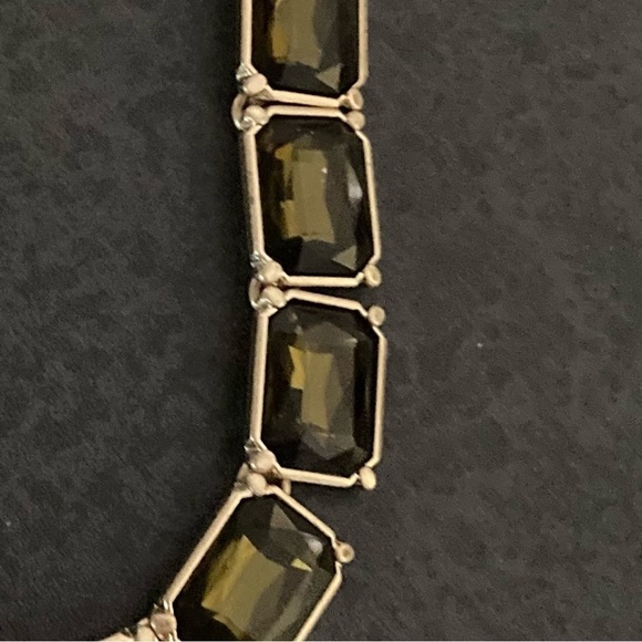 Lia sophia Versailles necklace and earrings - Picture 3 of 4